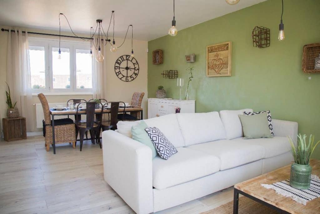 Tres Jolie Maison A Cote De La Plage 르 포르텔 외부 사진