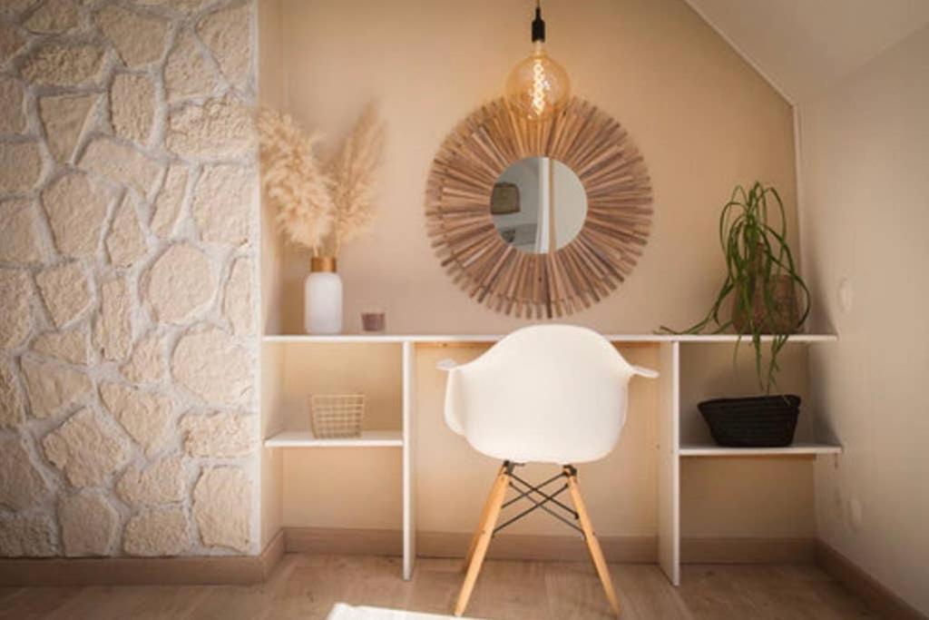 Tres Jolie Maison A Cote De La Plage 르 포르텔 외부 사진